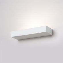Kép betöltése a galériamegjelenítőbe: Szögletes fali lámpa - közepes